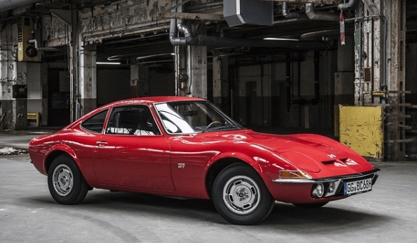 2024款奥迪A6旅行车惊艳上市，豪华配置与越野性能并重