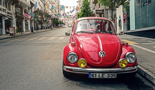 奔驰GLC热销背后:质量问题频发,消费者如何抉择?