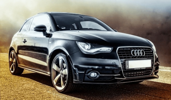 奔驰GLC热销背后：质量问题频发，消费者如何抉择？