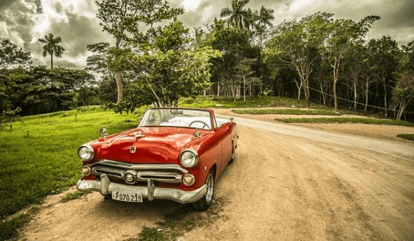 长安CS15中期焕新，蝶翼前脸惊艳亮相，是否效仿雷克萨斯？